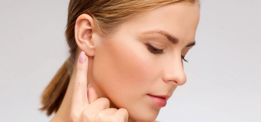 Почему шелушатся мочки ушей и как это вылечить?