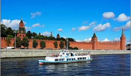 Незабываемая вечеринка на теплоходе с дискотекой