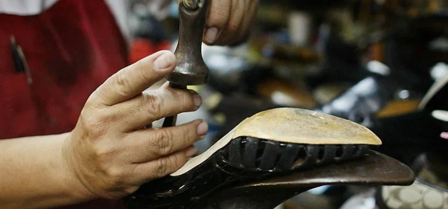 Когда обуви требуется ремонт: признаки, причины и своевременное решение