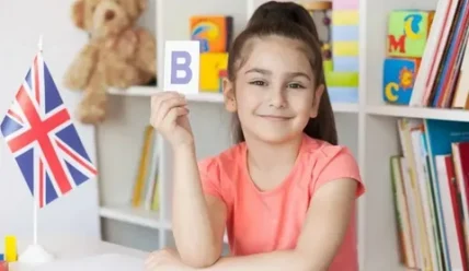 Как учить английский язык детям 7–9 лет: советы для эффективного и радостного обучения