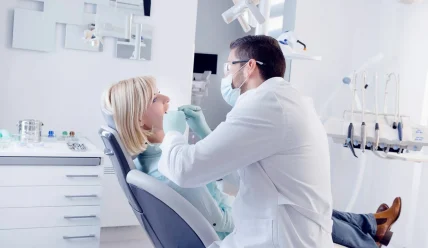 Путь к новой улыбке: с чего начать имплантацию зубов