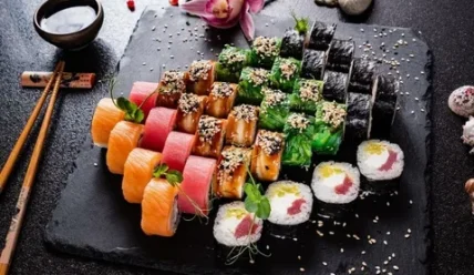 Где заказать вкусные суши и роллы в Сарапуле с доставкой на дом?