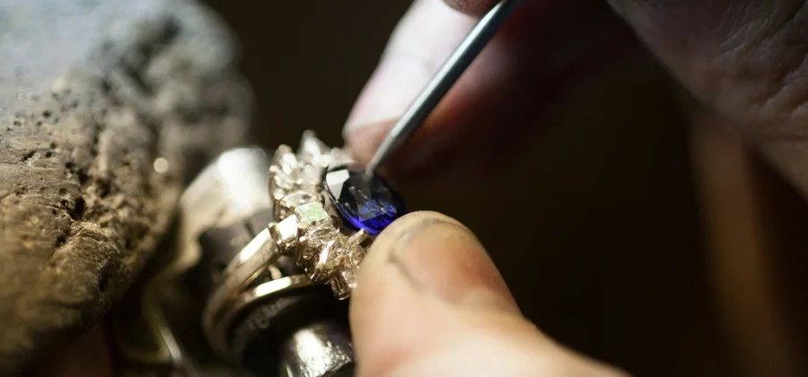 Почему стоит заказать ювелирное украшение на заказ по индивидуальному дизайну