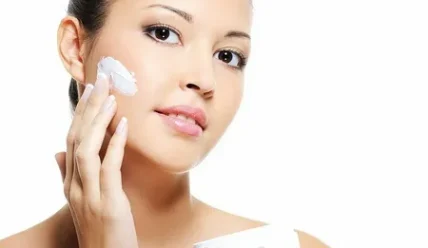 Использование профессиональной косметики по уходу за лицом