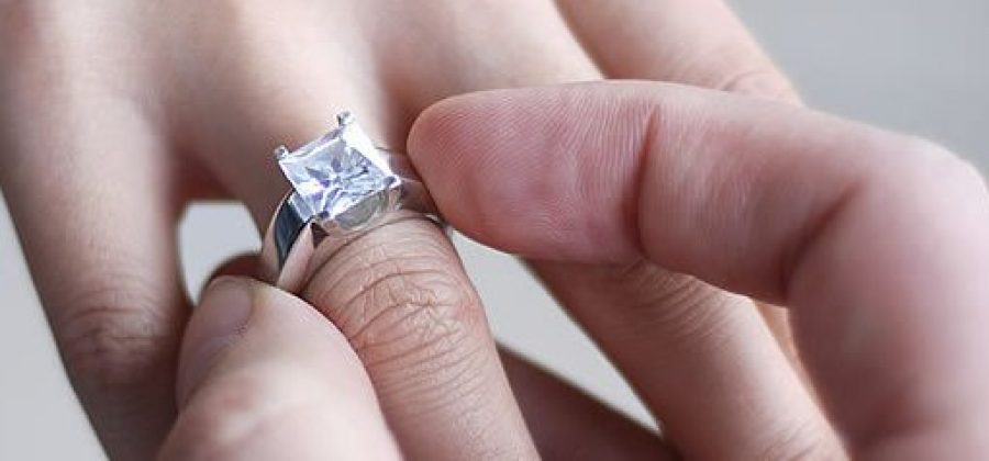 Какие кольца для помолвки выбрать?